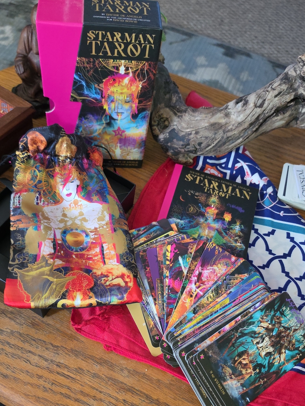 David Bowie Tarot Deck and Silk Bag Set - Authentic Collectable.